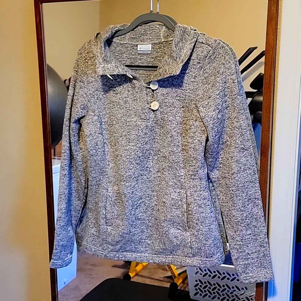 Columbia hooded button sweater with kangaroo pocket